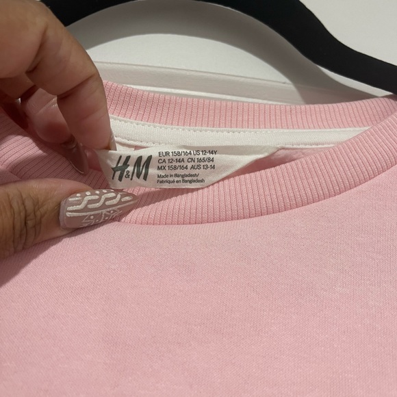 Adorable color block light weight sweatshirt by H&M. size girls 12/14 - Picture 4 of 4